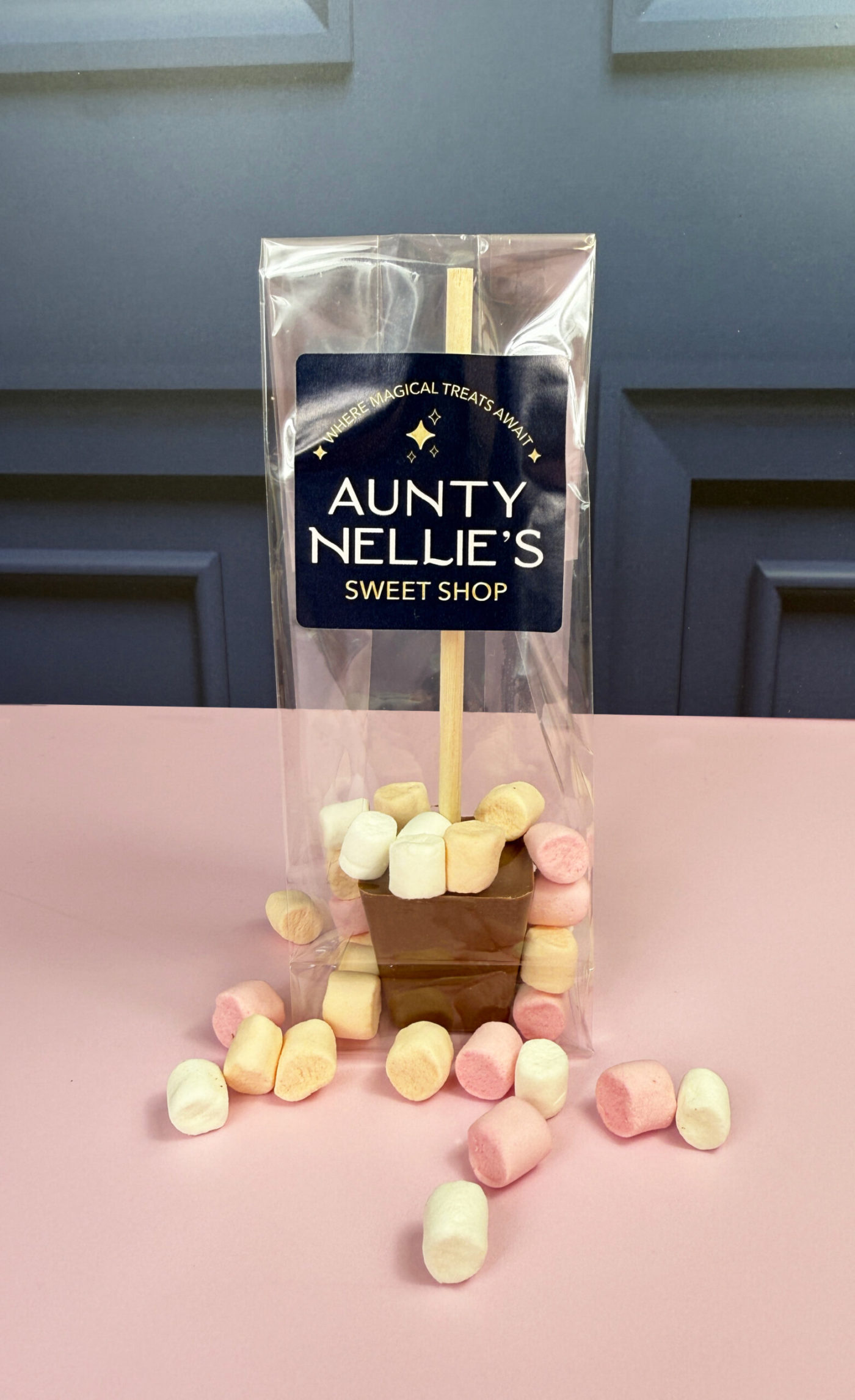 Aunty-Nellies-hot-chocolate-with-marshmallows-scaled